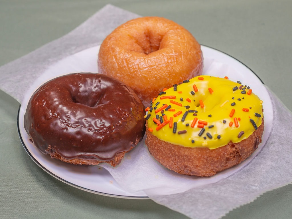 Vanilla cake donuts